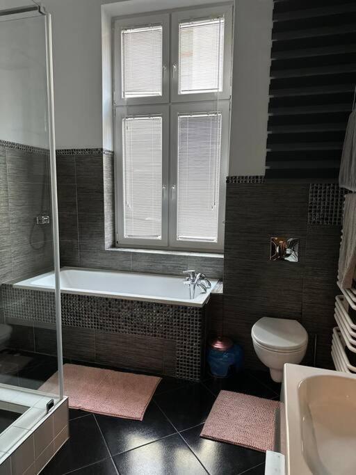 P-122 Piotrkowska Apartment. Łódź Exteriör bild