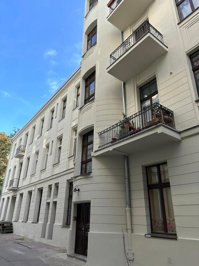 P-122 Piotrkowska Apartment. Łódź Exteriör bild